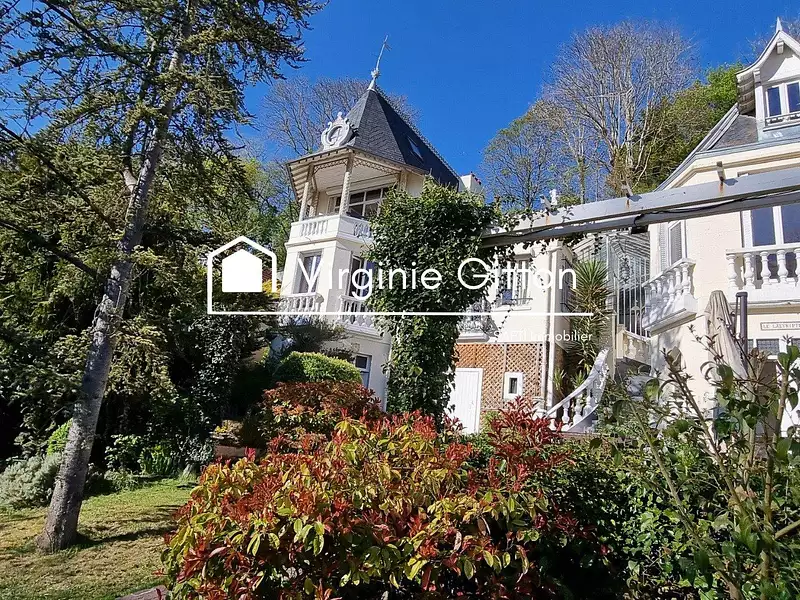 Maison, 197 m²