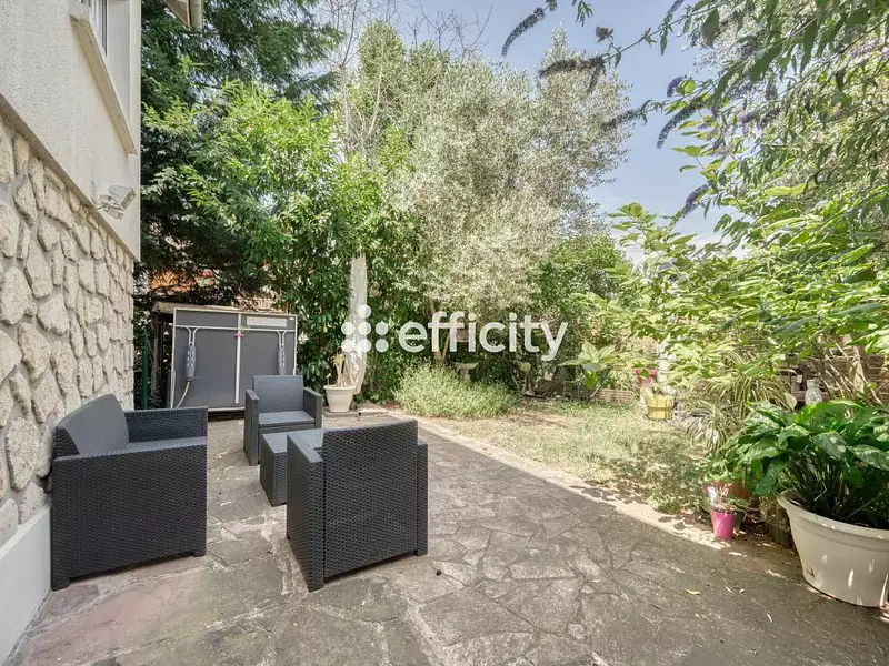 Maison, 165 m²