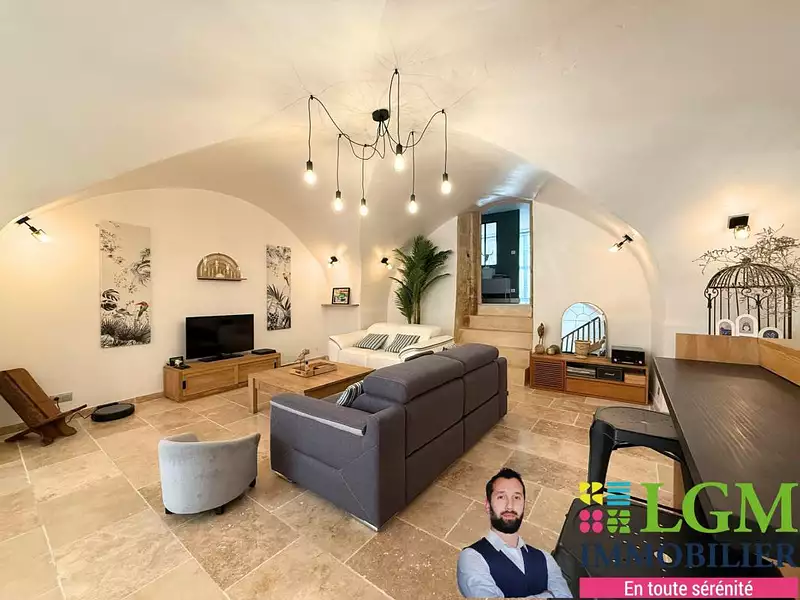 Maison, 176 m²