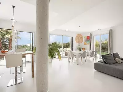 Maison, 245 m²
