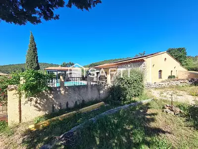 Maison, 230 m²
