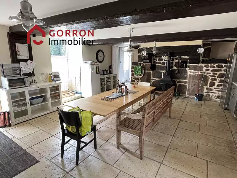 Maison, 278 m²