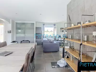 Maison, 160 m²