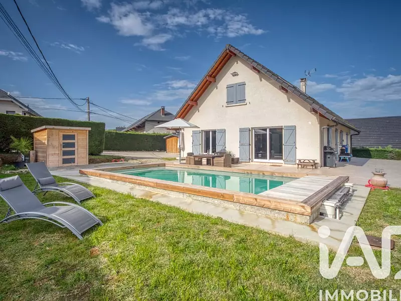 Maison, 210 m²