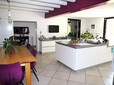 Maison, 250 m²