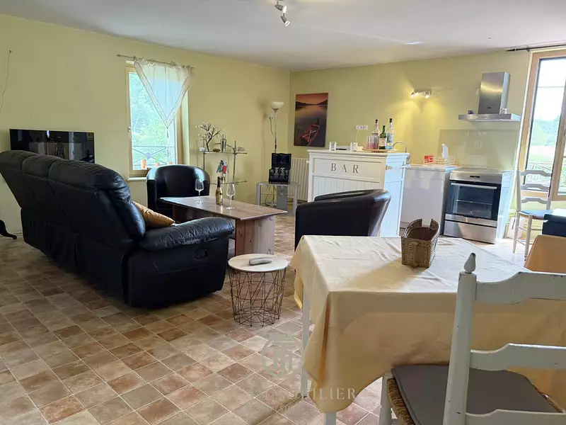 Maison, 285 m²