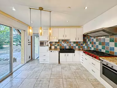 Maison, 185 m²