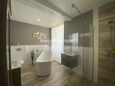 Maison, 288 m²