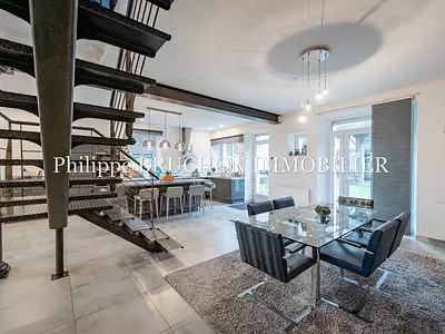 Maison, 315 m²