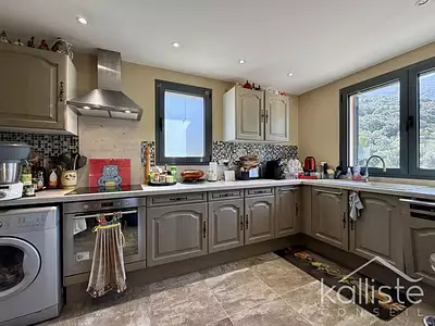 Maison, 194 m²