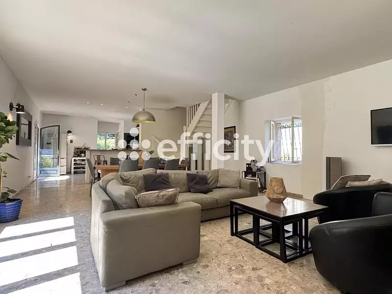 Maison, 450 m²