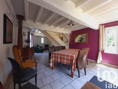 Maison, 221 m²