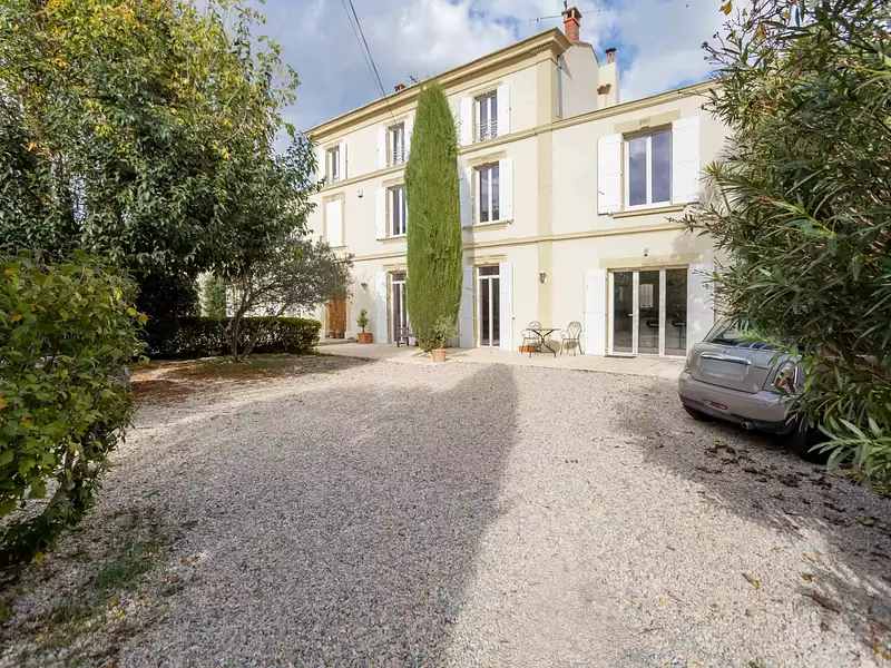 Maison, 307,42 m²