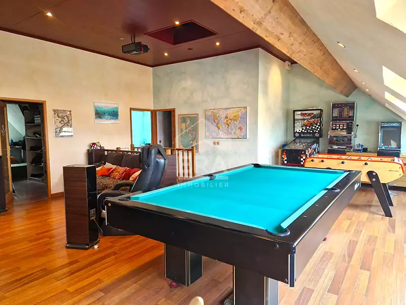 Maison, 266 m²