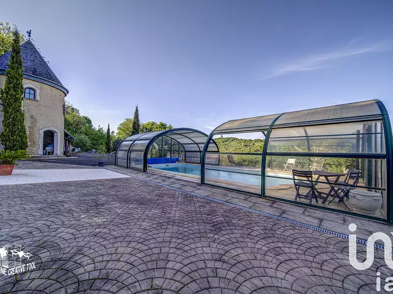 Maison, 251 m²