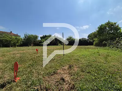 Terrain, 859 m²