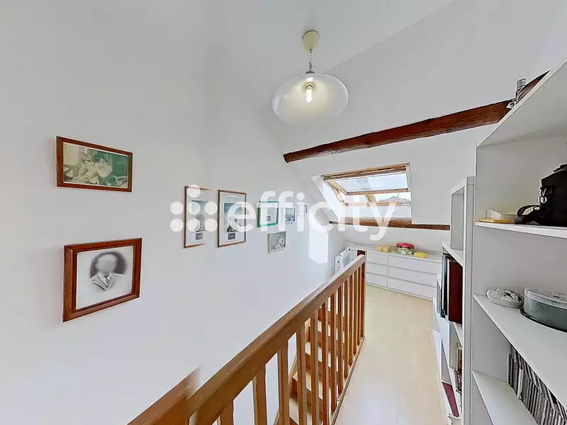 Maison, 245 m²