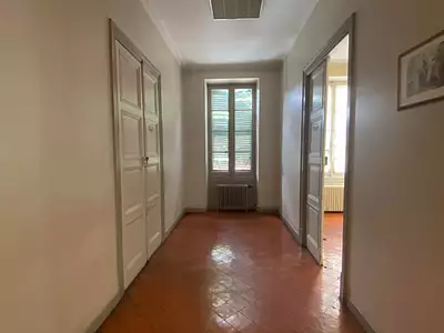 Immeuble, 302,53 m²