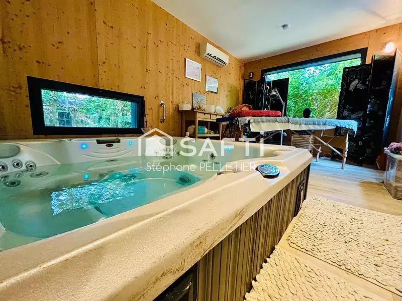 Maison, 240 m²