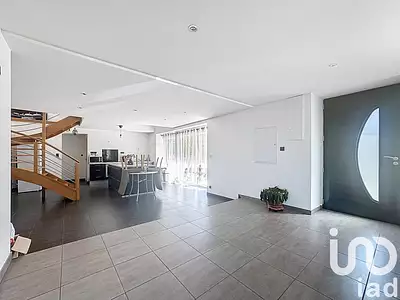 Maison, 132 m²