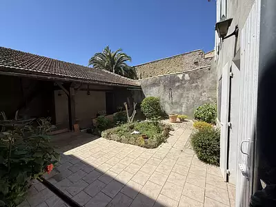 Maison, 225 m²