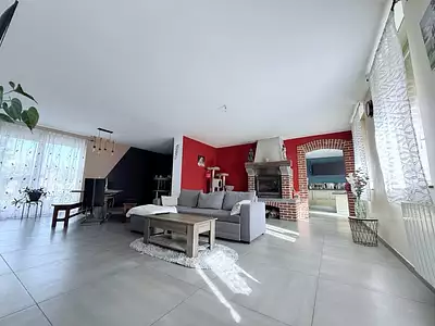 Maison, 196 m²