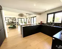 Maison, 196 m²