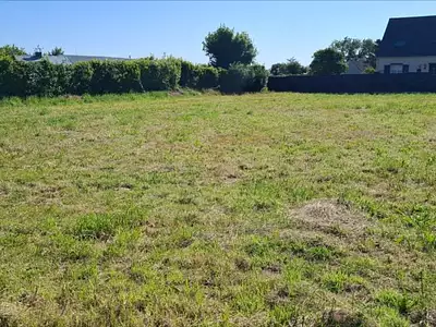 Terrain, 700 m²