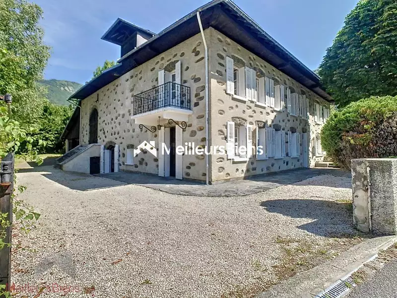 Maison, 200 m²