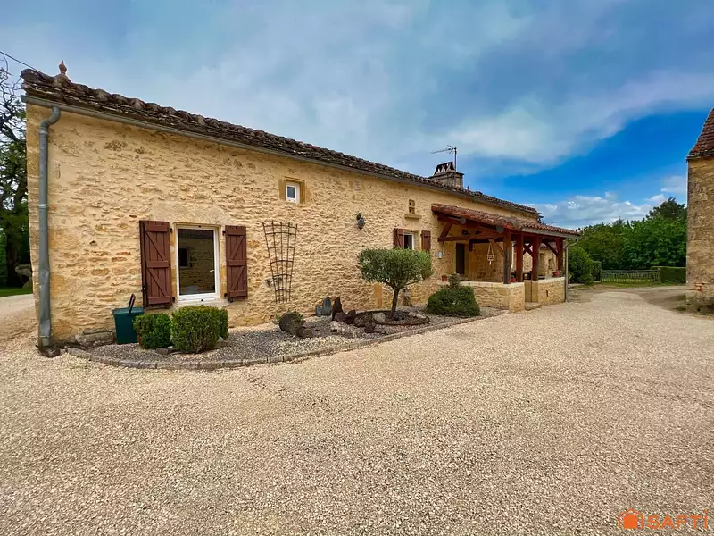 Maison, 230 m²