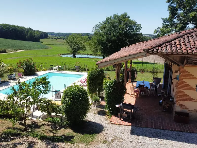 Maison, 240 m²