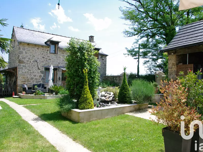 Maison, 215 m²