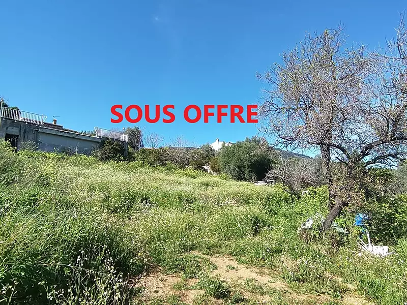 Terrain, 1 332 m²