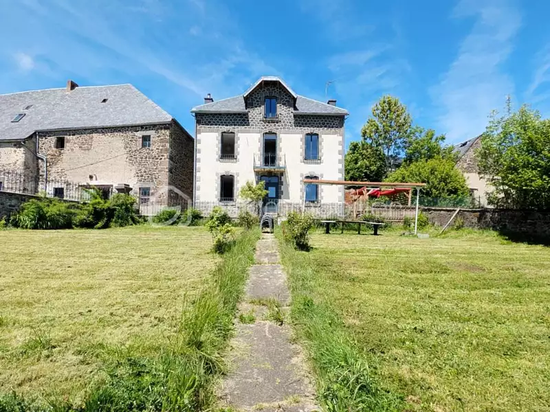 Maison, 210 m²