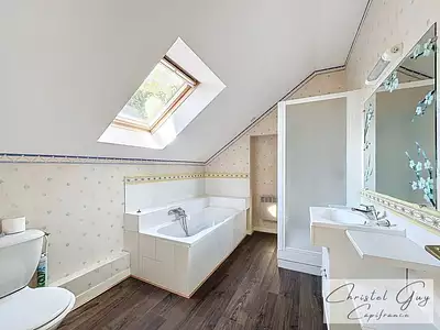 Maison, 260 m²