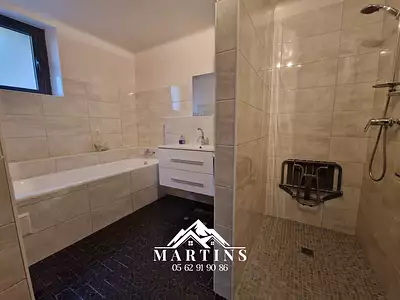 Maison, 261 m²