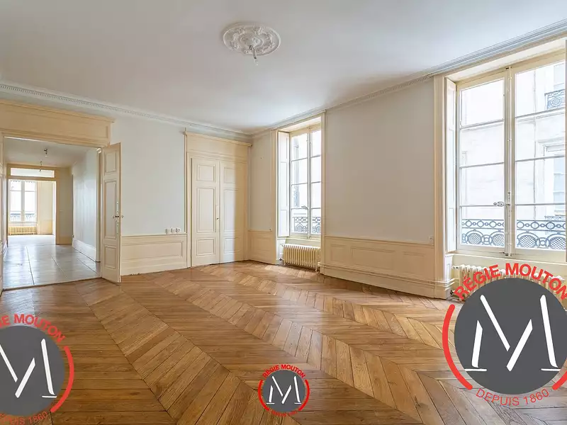 Appartement, 232,67 m²