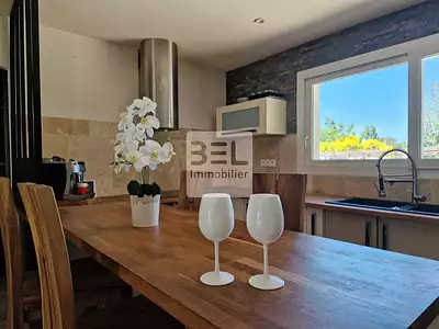 Maison, 220 m²