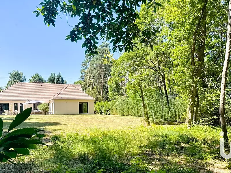 Maison, 245 m²