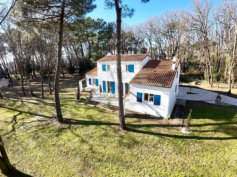 Maison, 174 m²