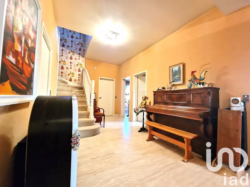 Maison, 230 m²