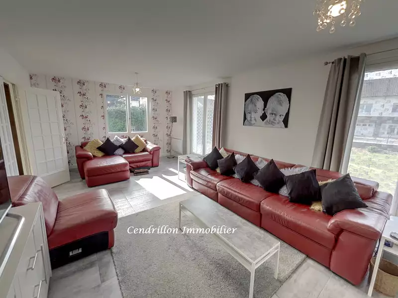 Maison, 300 m²