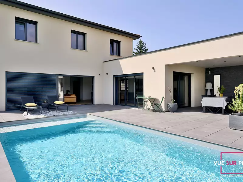Maison, 205 m²