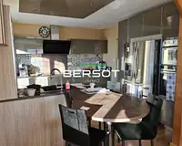 Maison, 274 m²