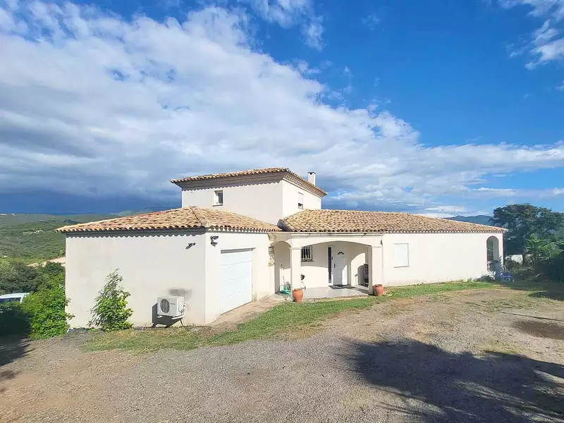 Maison, 210 m²