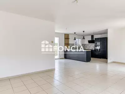 Maison, 102 m²
