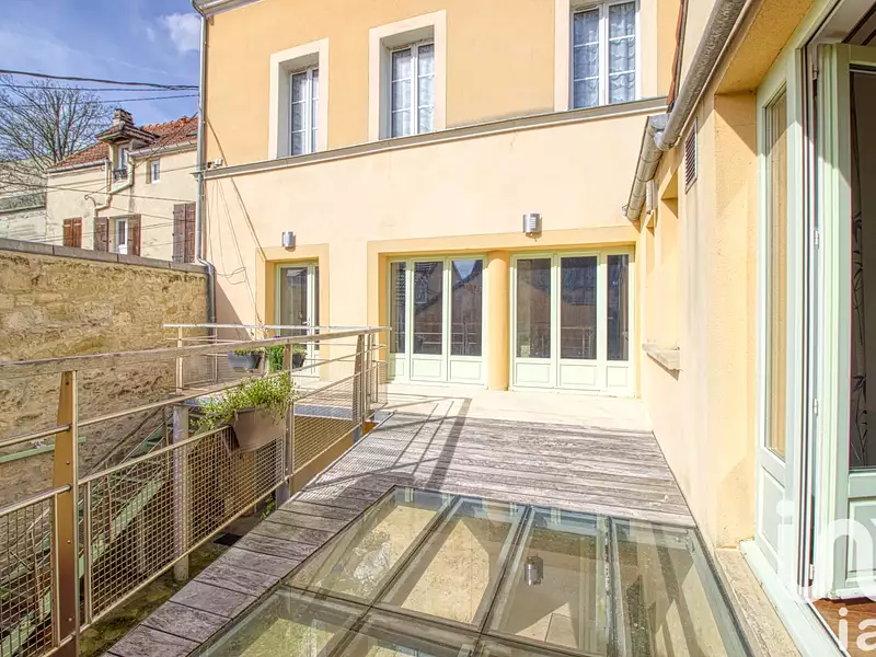 Immeuble, 137 m²