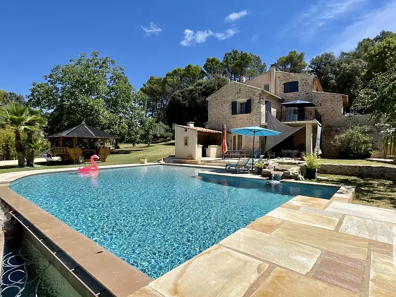 Maison, 165 m²