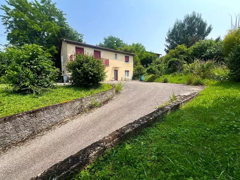 Maison, 145 m²