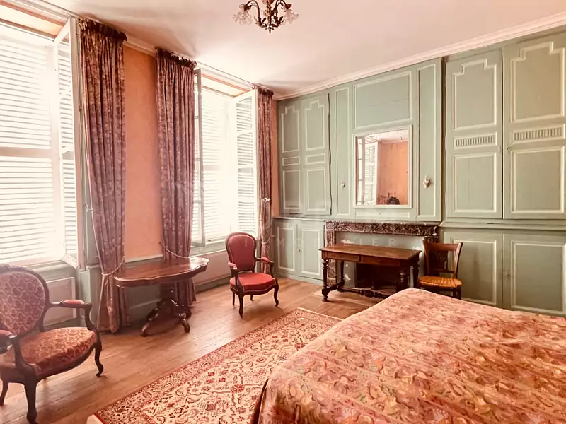 Maison, 166 m²